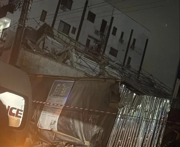 Fresh Building Collapse Hits Lagos, Victims Pulled From Rubble